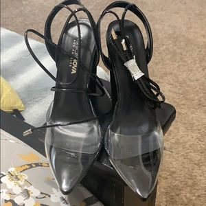 new heels size 8 but fits like a 7